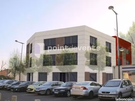 local commercial 247 m²