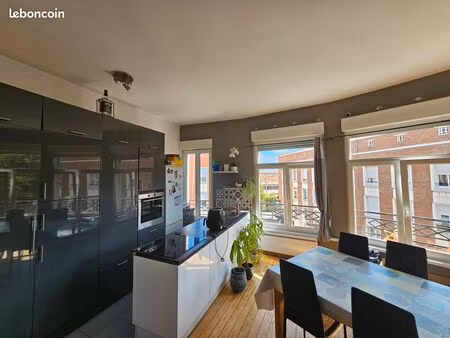 duplex plein de charme à proximité de la gare de douai