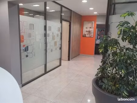 local commercial 110 m² villejuif