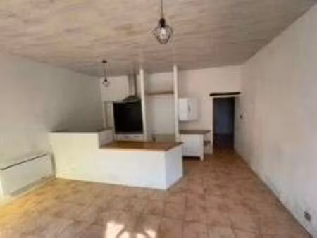 location maison à étauliers (33820) : à louer / 94m² étauliers