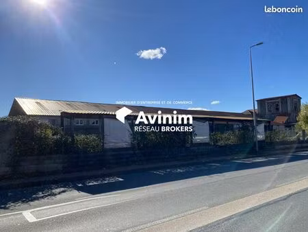 local 2560 m² vertaizon