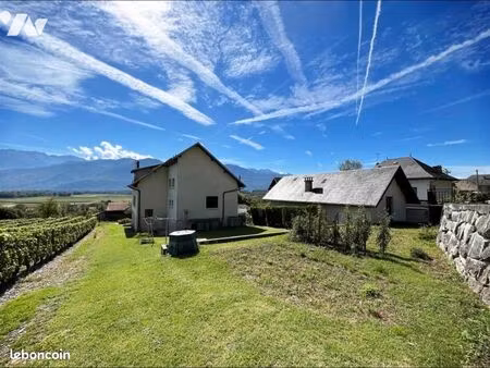 maison 10 pièces 219 m²