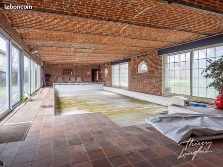 maison 2 pièces 213 m²