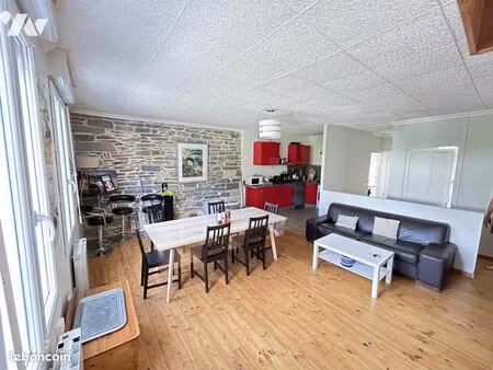 immeuble 300 m² guer