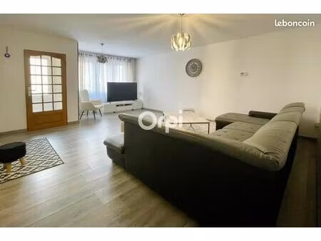 maison 6 pièces 164 m²