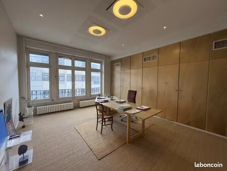 local bureaux 126 m²
