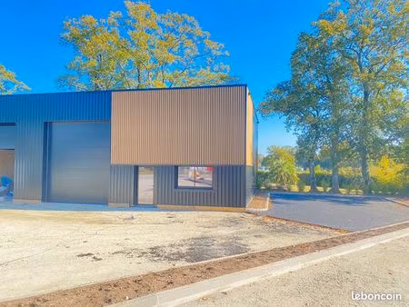 local 144 m² muzillac