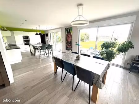 pavillon 6 pièces 190 m²