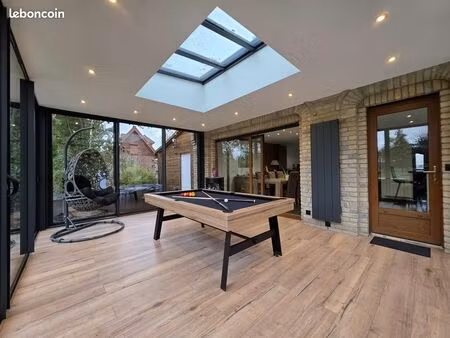 pavillon 8 pièces 195 m²