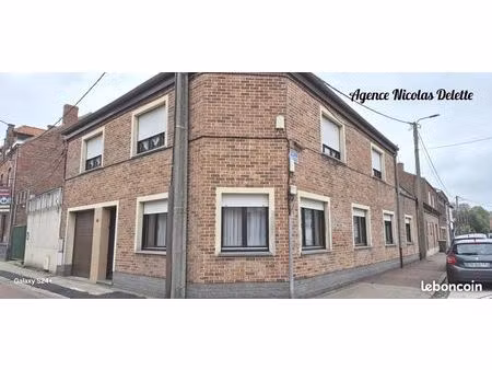 maison 6 pièces 151 m²