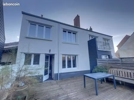 immeuble 155 m² wizernes