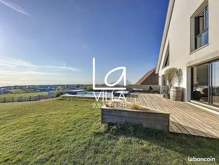 villa 5 pièces 163 m²