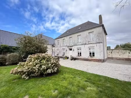 maison 10 pièces 257 m²