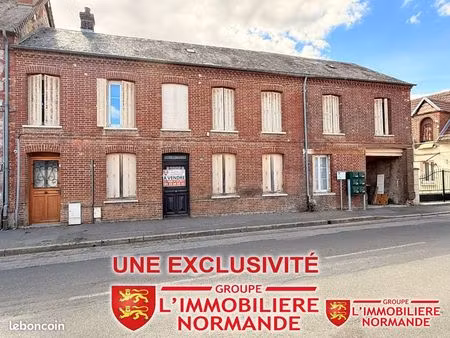 immeuble 8 pièces 156 m²