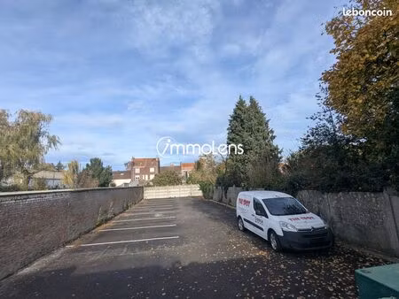 local 310 m² carvin