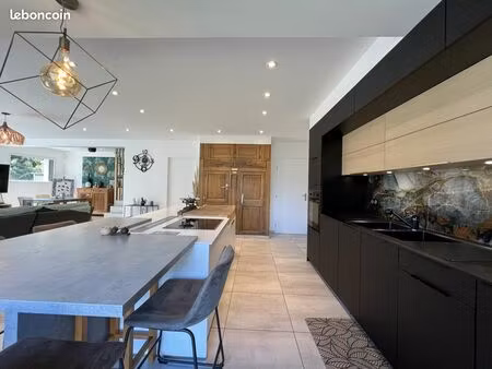 maison 5 pièces 132 m²