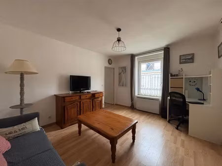location meublée appartement 2 pièces 37.4 m² à reims (51100)  660 €