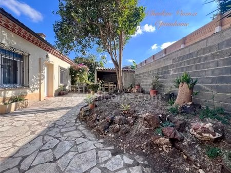 maison à vendre 86 m² avec jardin et garages