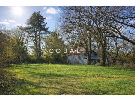 terrain à bâtir de 967 m2 au coeur du dresny