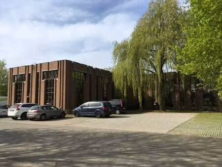 bureau à louer à louvain-la-neuve