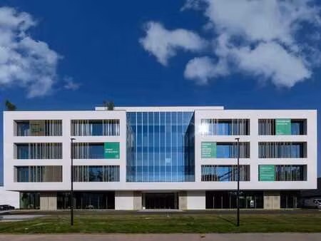 bureau neuf  livré casco (884 m²)