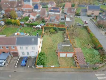 double garage + espace de stockage + terrain a batir 4a75ca