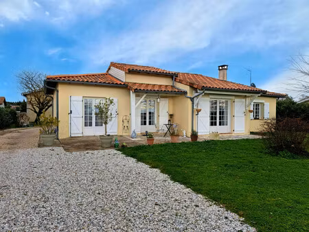 maison à vendre à saint-seurin-de-cadourne (33180) - gironde