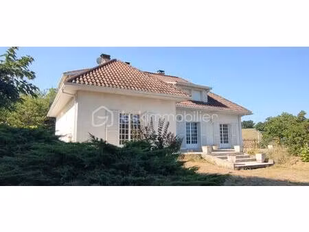 demeure de 130 m² à lafrancaise