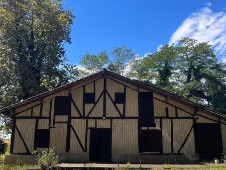 authentique ferme avec 5 hectares attenant