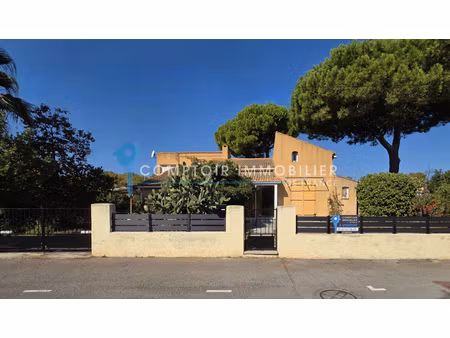 maison 6pièce(s) 3chambre(s) 137 m² mireval (34110)