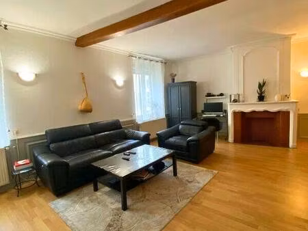 maison de ville avec studio indépendant – centre de ligny-en-barrois