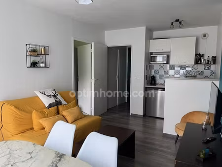 proximité honfleur – t2 avec terrasse - 1 chambre - plain pied - piscine et parking -