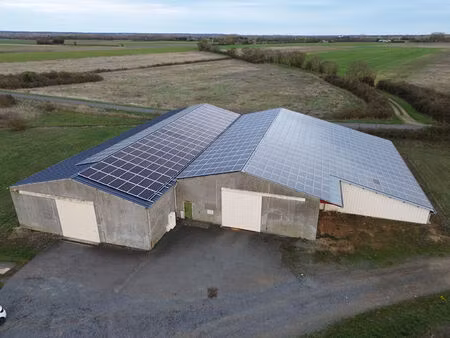 entrepôt + photovoltaïques zone industrielle de méron