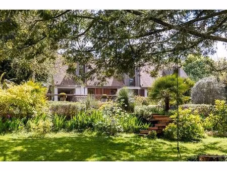 superbe maison réalisée par l'atelier gauthier en 1993 et primée par l'us academy of...