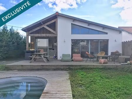 renovation de qualite pour cette maison familiale de 102 m2 idealement placee