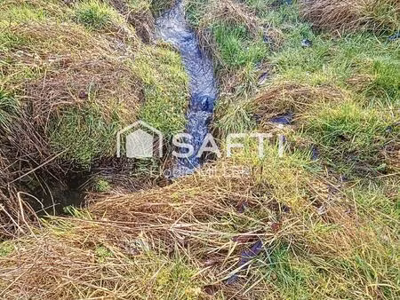 terrain accessible par route