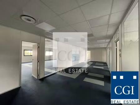 achat local professionnel 274m² st ismier 38330