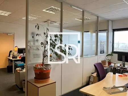 location local professionnel 584m² cournon d auvergne 63800