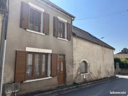 maison de village 20 pièces 398 m²