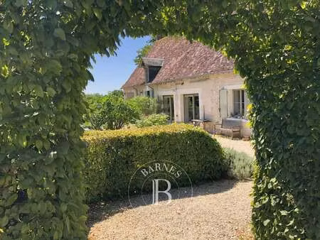 maison de luxe à vendre à saint-martin-d'auxigny : 495 000 €