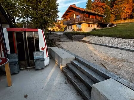 superbe chalet - situation très recherchée au dessus du lac