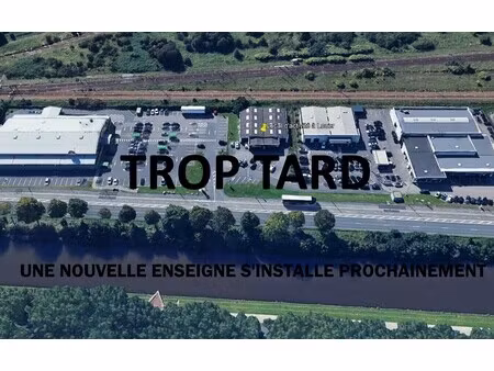 location local commercial