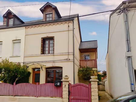 vente maison 4 pièces  89.00m²  le petit