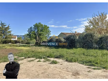 terrain à bâtir - 639 m2 - charleval - zone pavillonnaire