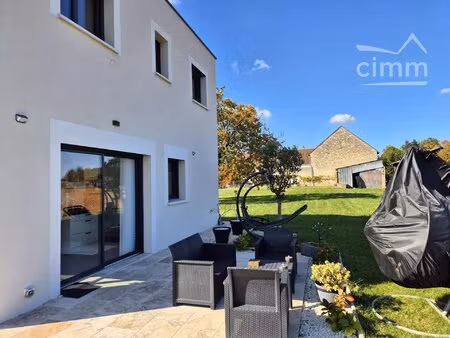 maison contemporaine à saint-denis-sur-loire  aux portes de blois