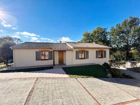 vente maison 5 pièces  124.00m²  daux