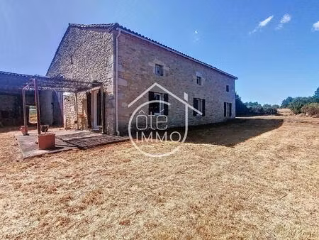 massugas : maison du pays en pierre rénovée 114 m² dépendances sur 2885 m²