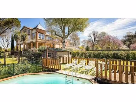 propriété avec piscine et jardin renneville (31)