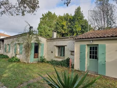 maison de charme avec piscine et parc arboré