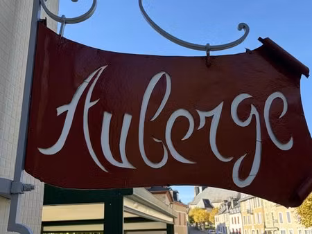 lasseube  a vendre fond de commerce  murs et licence iv